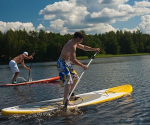 SUP-серфинг для семьи. Популярный вид спорта во Владивостоке